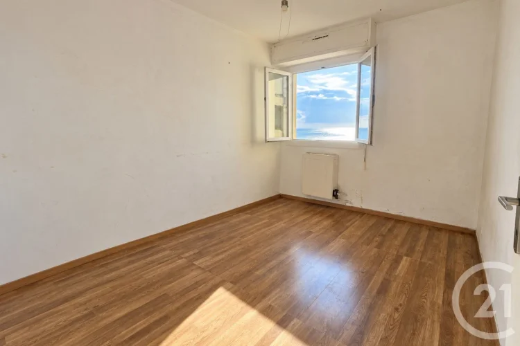 Bastia Montesoro T3 on the 8th Floor with Elevator, Sea and Mountain Views, Terrace, Cellar and Parking photo 4