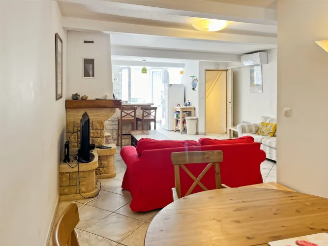 Spacious Townhouse with Self-Contained Studio photo 3
