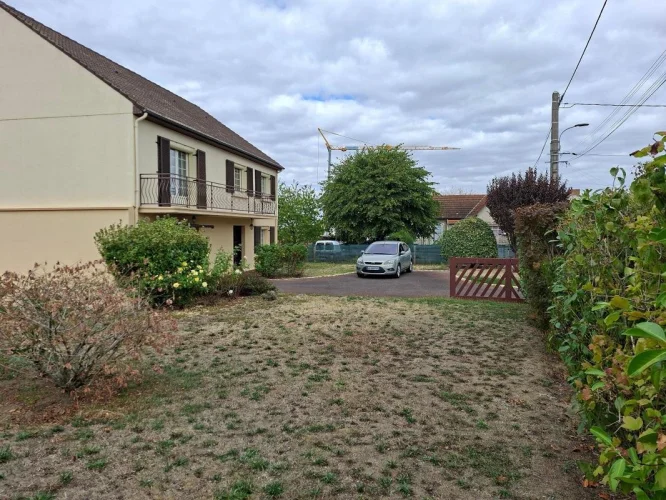 House for Sale photo 4