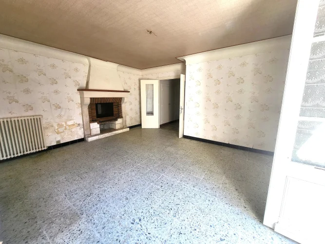 Charming Country Property with Guest Accommodation and Exceptional Potential photo 5