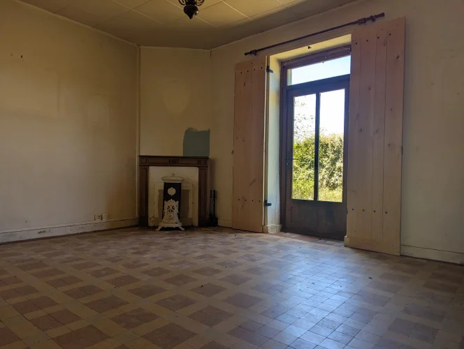 Charming 2-Bed Cottages Plus Outbuildings in the Heart of the Indre photo 5