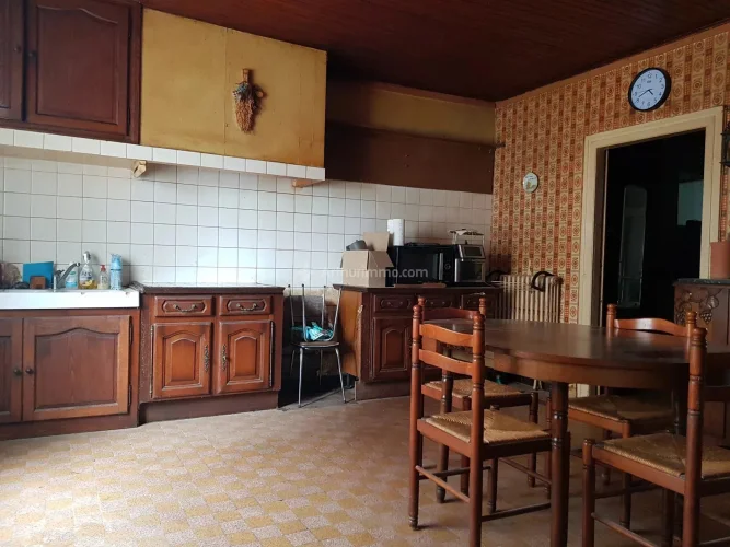 Exclusive - House to Renovate on 1000m² Plot photo 5