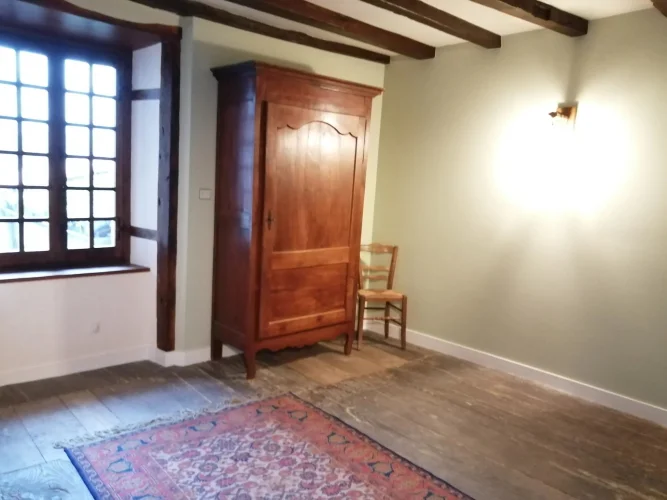 Cozy 2-Bedroom House in Charming Chabanais, France photo 3