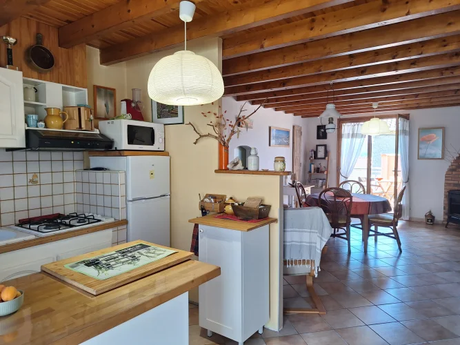 Village House with Garage and Terrace photo 4