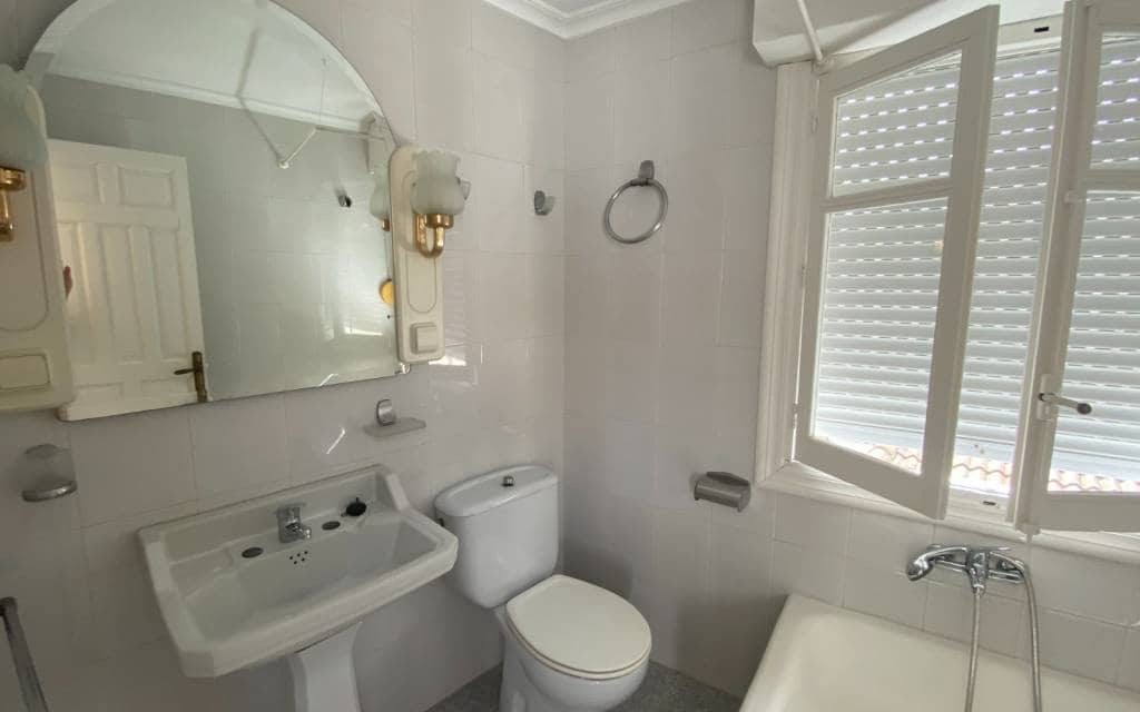 Townhouse for sale in Sax, Alicante photo 4