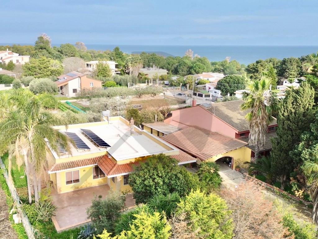 3 bedrooms villa, 250 m² Augusta, Syracuse (province)