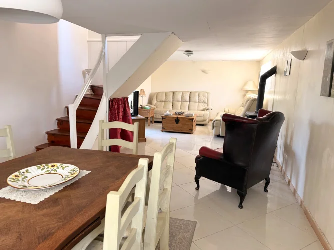 Detached Two Bedroom House Requiring Renovation Close to Saint-Junien Centre photo 5
