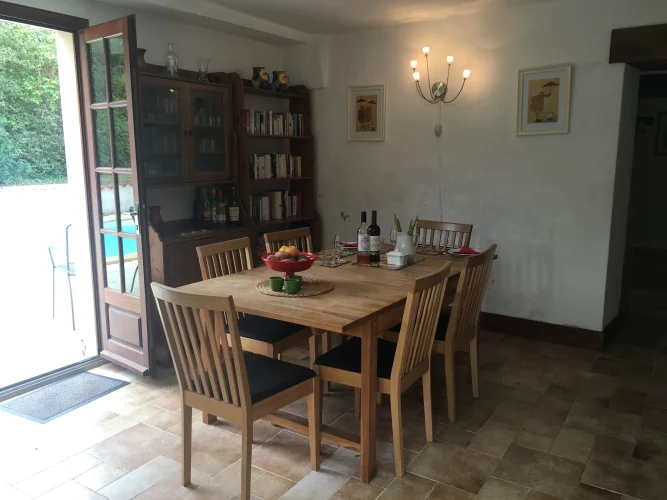 Lovely 2-Bedroom House with a Separate Chalet and Heated Pool photo 4