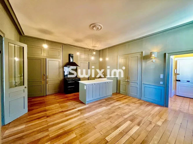 Charming Apartment in Lons-Le-Saunier photo 2