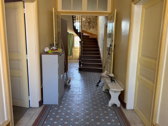 Auv 1227: Village House to Renovate, Garden, Garages and Bar photo 4