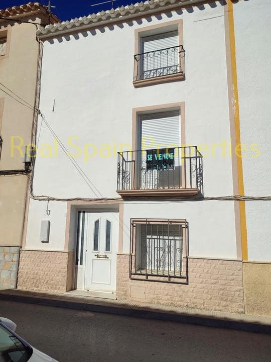 Townhouse for sale in Vélez-Blanco, Almería photo 2