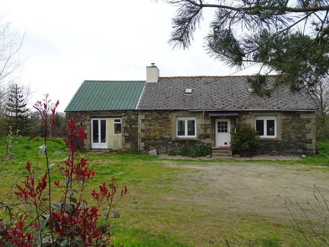 Cotes D'armor. A Detached 2 Bed Stone Set in the Countryside with a 79m² Barn , Near Kergrist-Moëlou