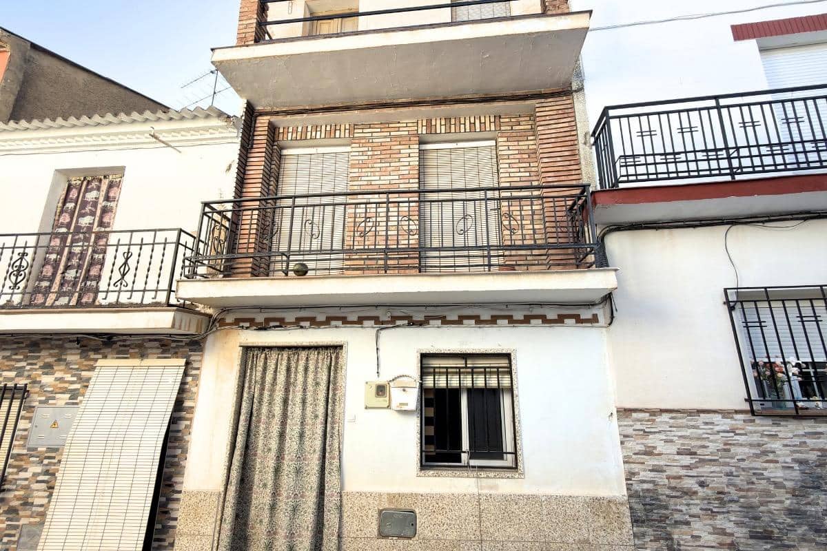 Villa for sale in Jayena, Granada