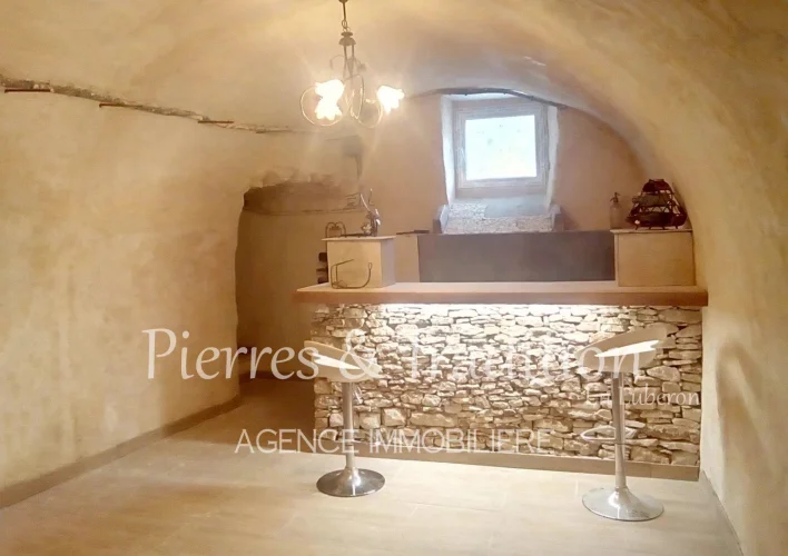 Céreste En Luberon, Nice Village House of 227 m² photo 3