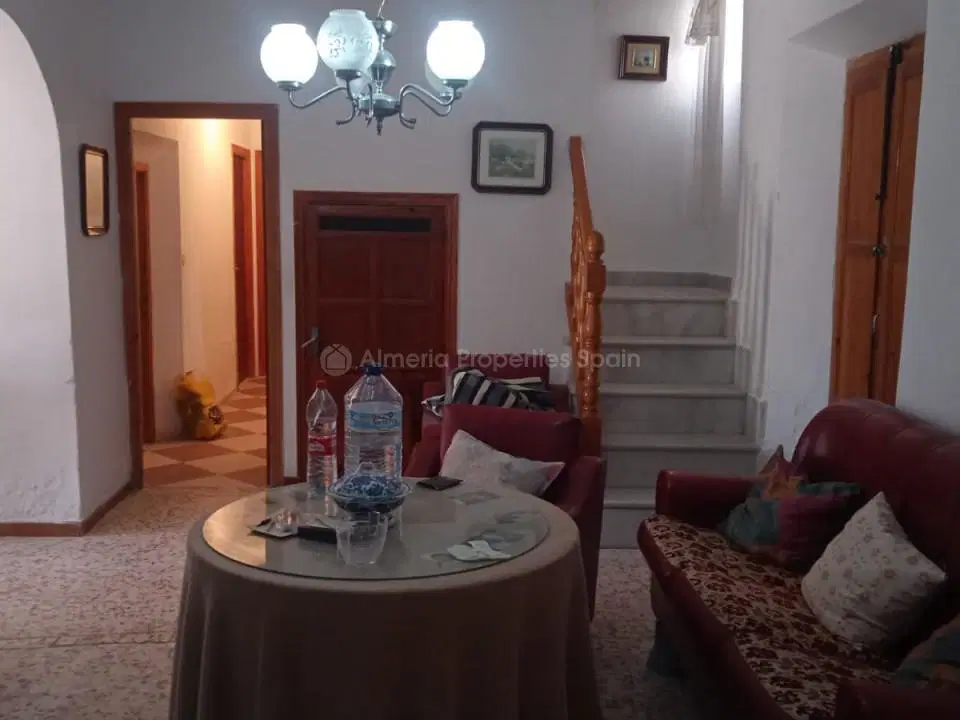 Town house in Albanchez, Almeria province