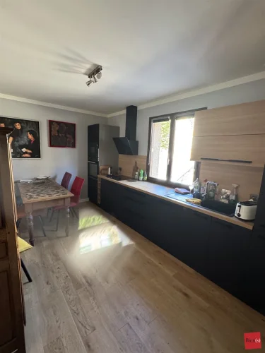 Town Center House in Perfect Condition photo 4