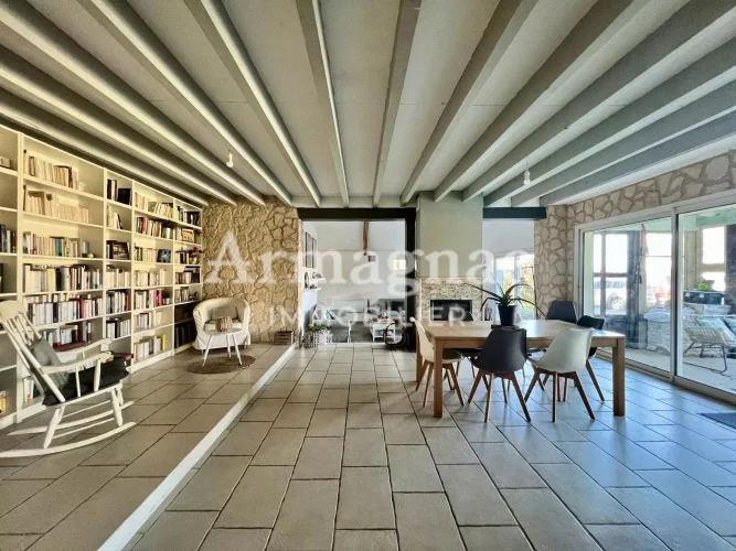 Cozy House with Pool and 6 Bedrooms photo 3