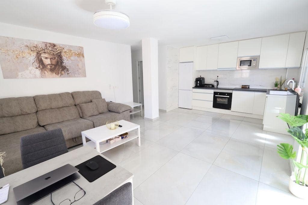 Apartment for sale in Playa del Acequión, Torrevieja, Alicante photo 5