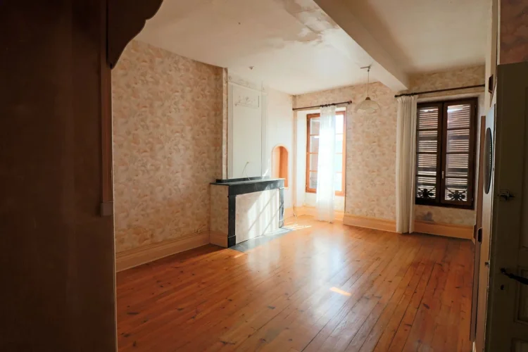 Flat which could be Divided into Three Appartments photo 5