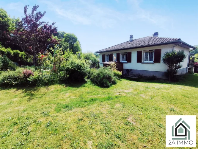 House Near Amenities in Pontaumur