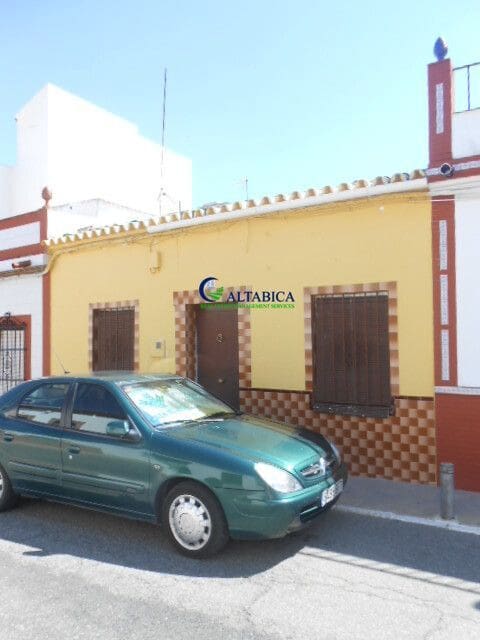Villa for sale in La Palma del Condado, Huelva photo 2