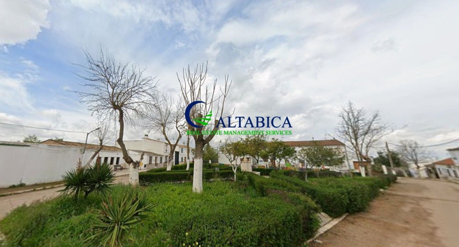 Villa for sale in La Roda de Andalucía, Seville