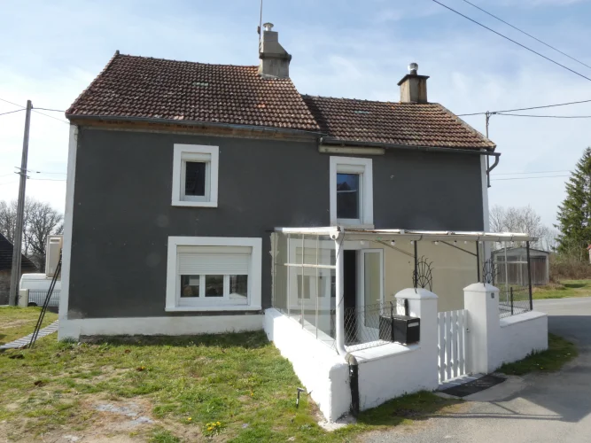 A Fully Renovated Country House with Small Garden and Veranda