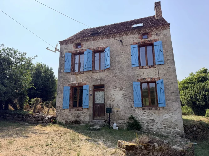 Detached Country House in Idlylic Peaceful Setting