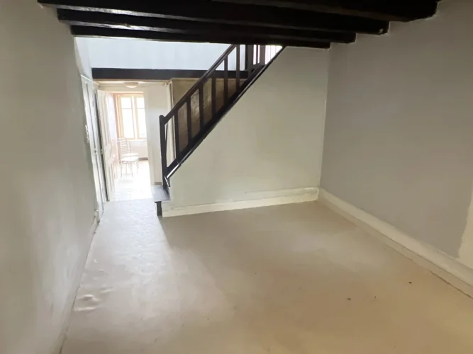 One or Two Bedroom Terrace House with Garden photo 5