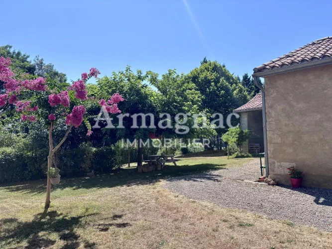 Stone House with Pyrenees View photo 2