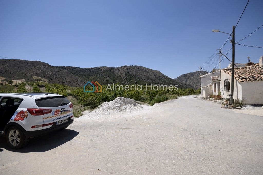 Townhouse for sale in Oria, Almería photo 2
