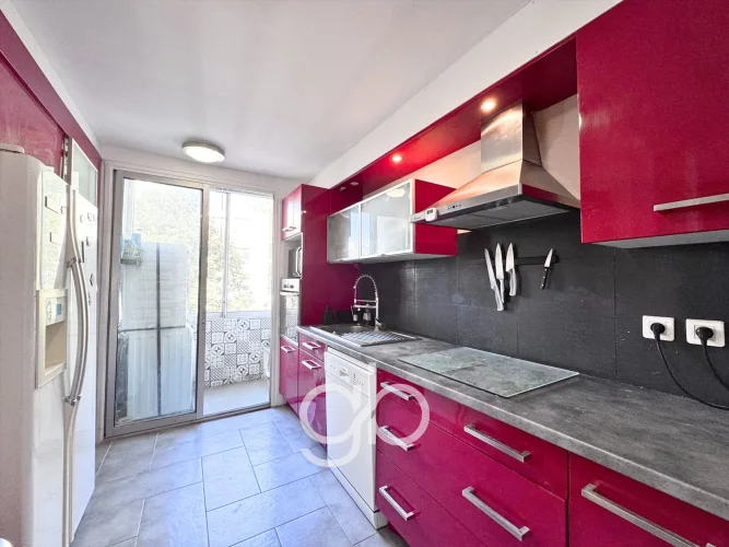 For Sale - 2-Bedroom Apartment 61 sqm with Veranda and Parking - Montpellier Antigone photo 3