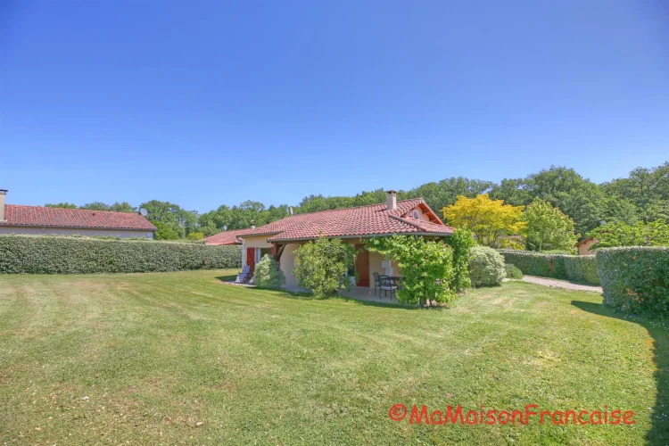 Immaculate 2bed/2bath Villa, Communal Swimming Pool Close to a 27 Hole Golf Course photo 3