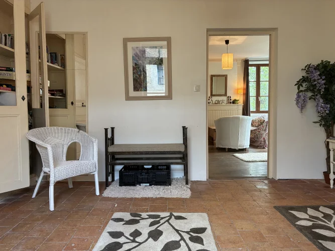 Charming Village House with Attached Garden photo 4
