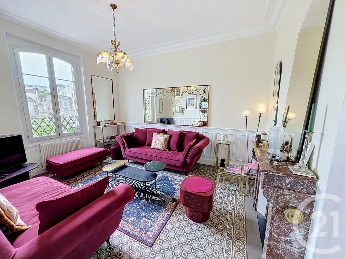 Apartment for sale in Chartres — 2 bedrooms, 83 m²