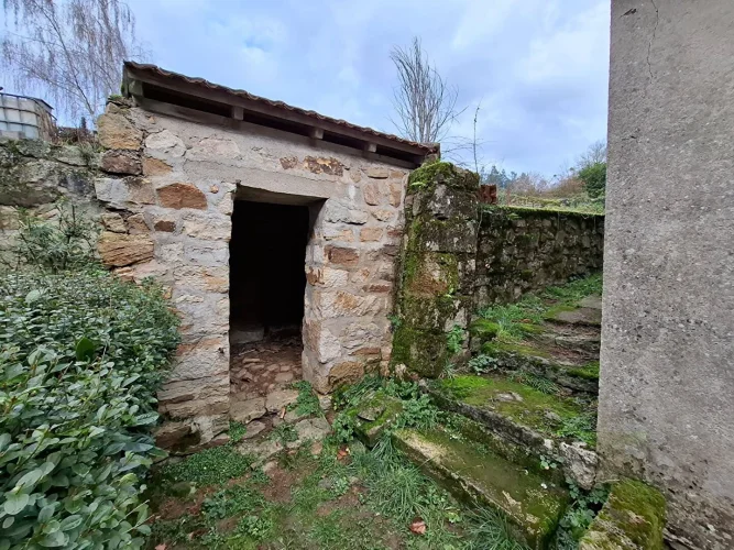 Rare Opportunity: Stone House for Renovation? Martigny-Le-Comte photo 2
