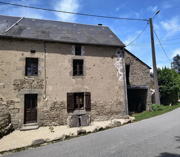 Creuse-Charming Two-Bedroom Semi-Detached Cottage with 2.4 Hectares of Land photo 3