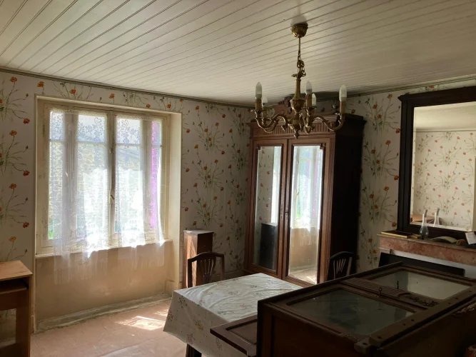 Auv 1170: Longère in a Hamlet on 1200 m², Quiet, to Renovate photo 4