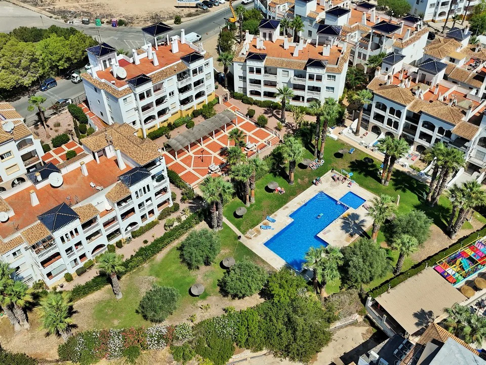 Apartment in Villamartin, Alicante province