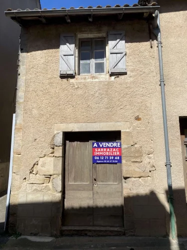 Exclusivity: Small Stone House Set to Renovate
