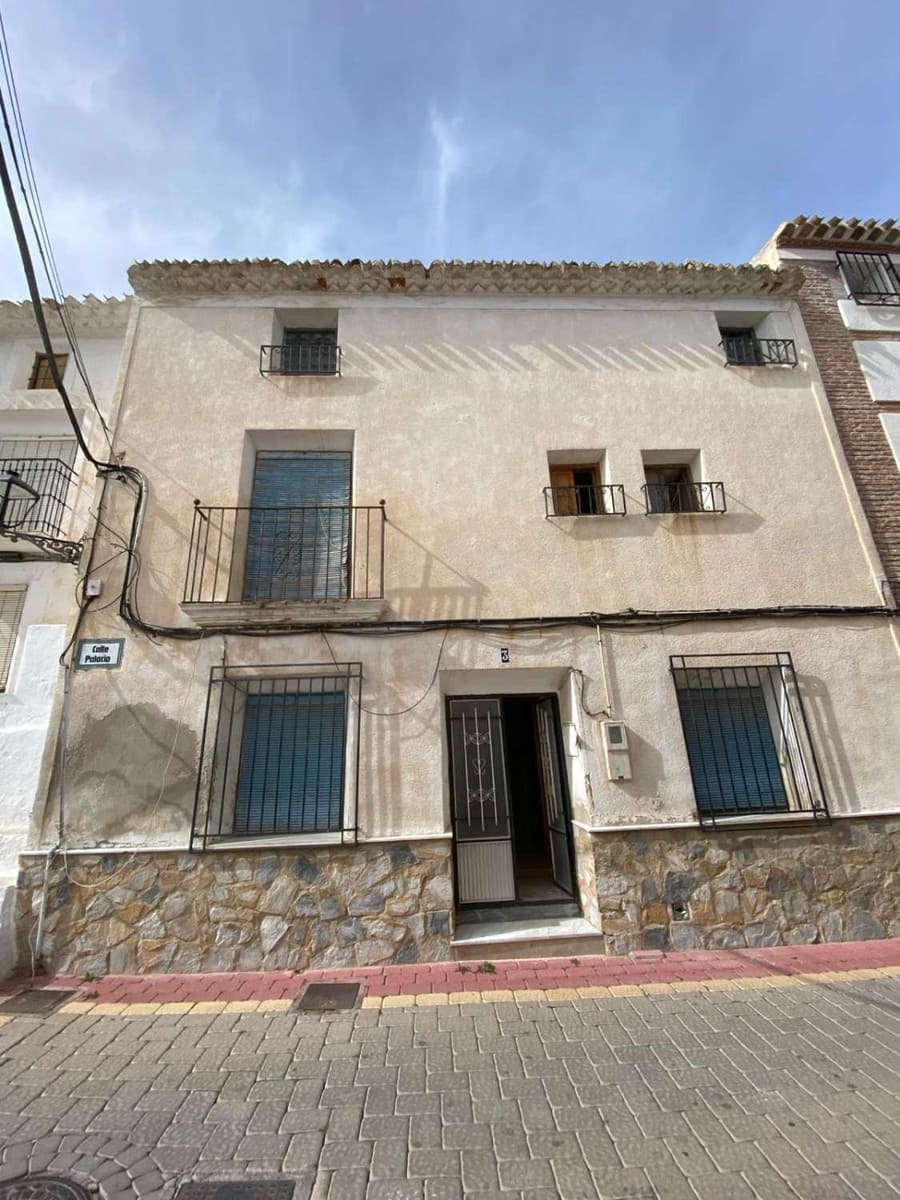 Townhouse for sale in Vélez-Blanco, Almería photo 2