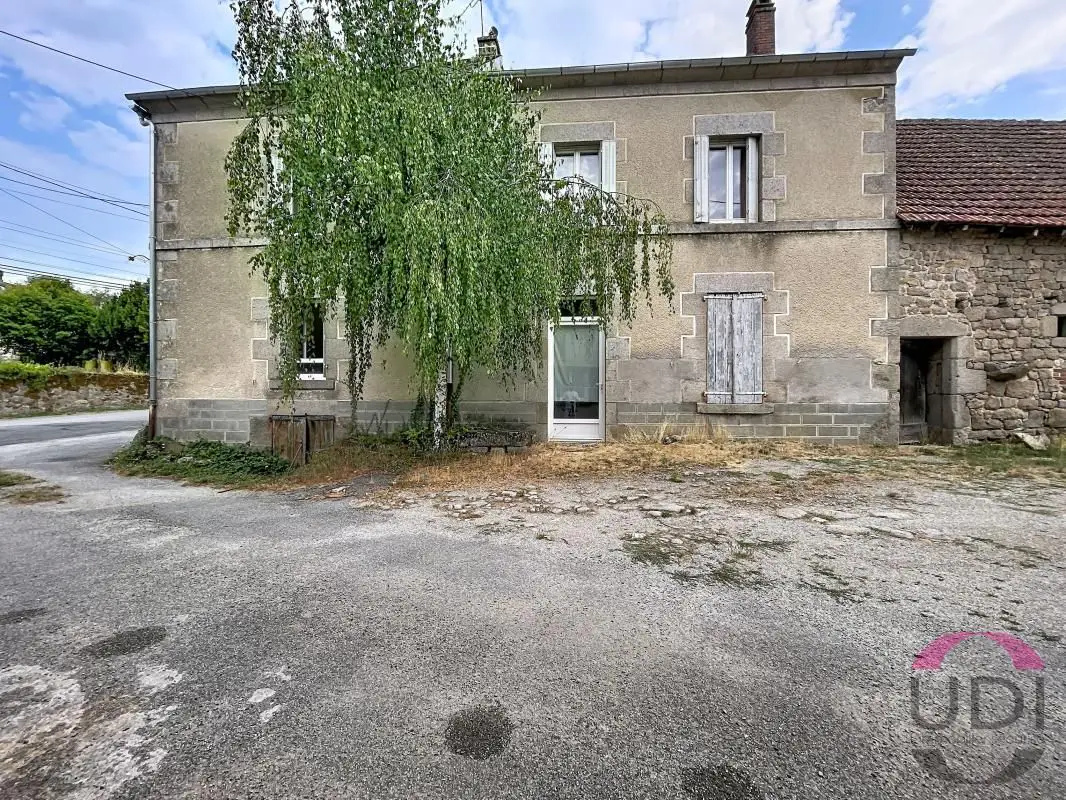 House for sale in Saint Yrieix Les Bois — 3 bedrooms, 166 m² photo 3