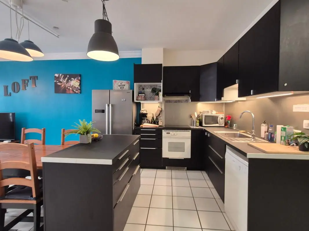 Apartment for sale in Saint-Étienne — 4 bedrooms, 117 m² photo 3