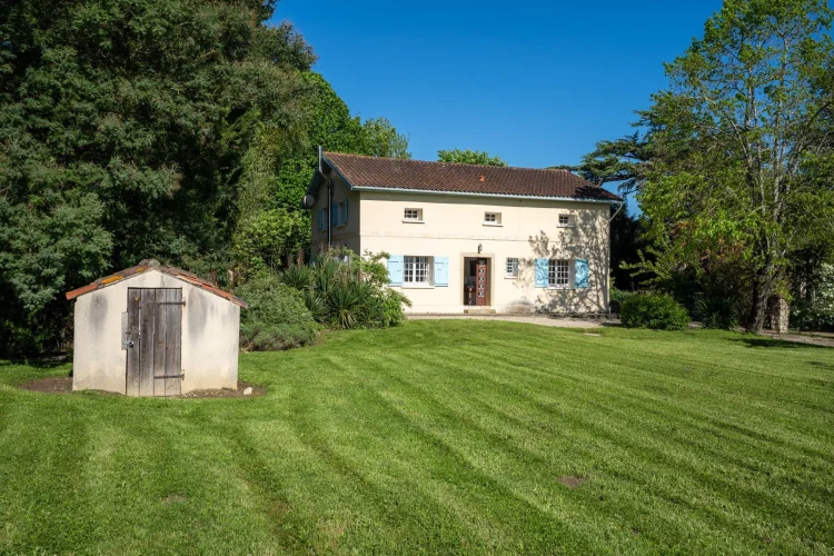 Beautiful Country House with Swimming Pool photo 2