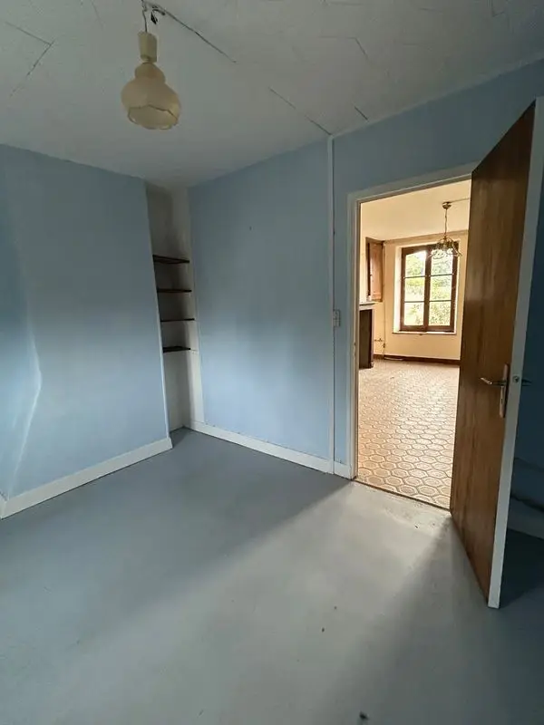 House for sale in Bléneau — 3 bedrooms, 111 m² photo 5