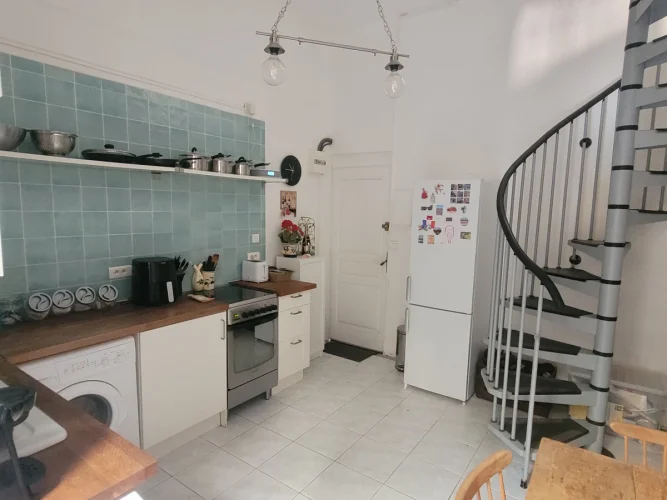 Charming Duplex Apartment, Furnished and Renovated, in the Centre of the Village, with 60 M2 of Living Space and Interio… photo 5
