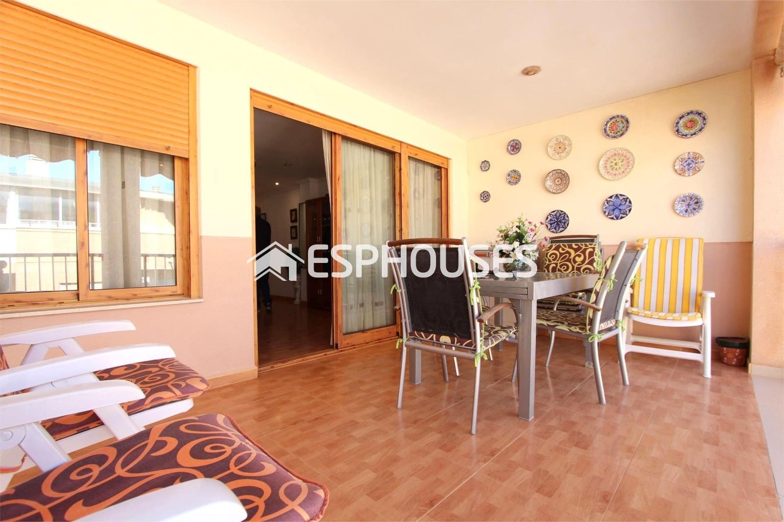 Apartment for sale in Guardamar Playa, Guardamar del Segura, Alicante photo 2