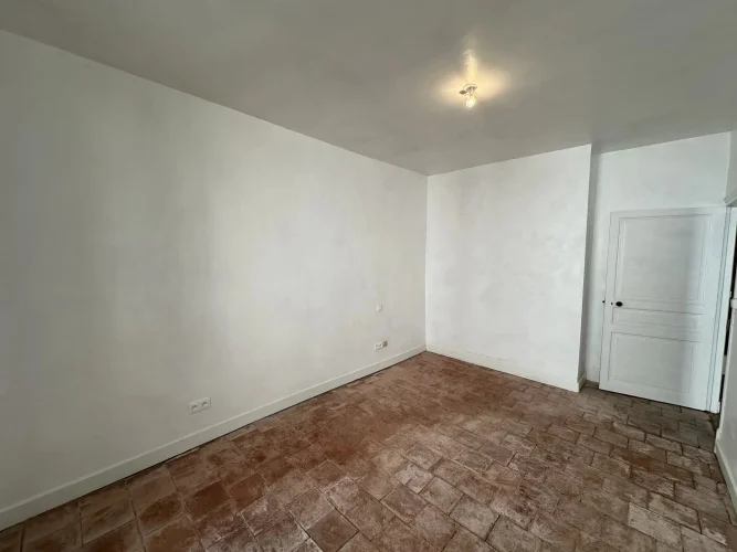 Property to Finish Renovating in la Trimouille photo 5