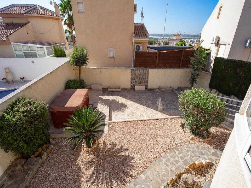 Villa in Ciudad Quesada, Alicante province photo 4