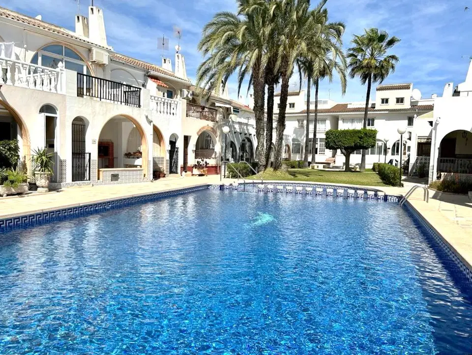 Town house in Torrevieja, Alicante province photo 2